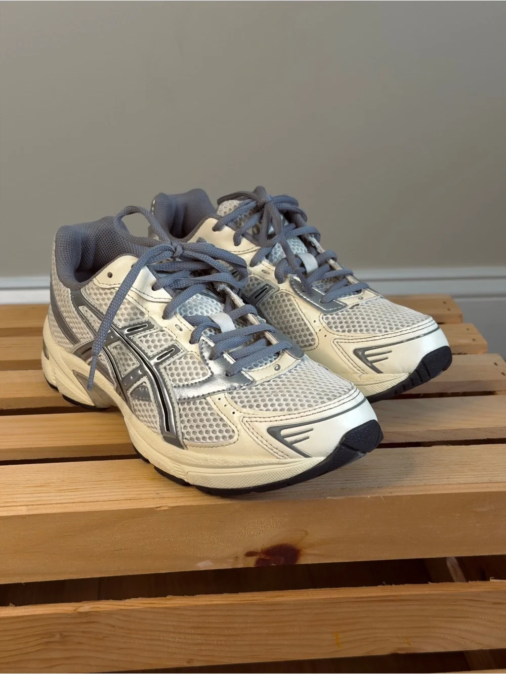 Asics Gel 11-30 White and Gray Mesh Running Shoes